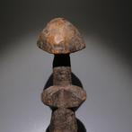 Figure. 21,5 cm H. - Yaka, Angola, Antiek en Kunst