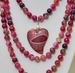 Agata Rosa uit Brazilië (1190 ct), zeer zeldzaam. Symbool