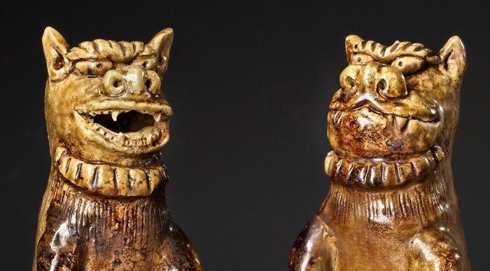 Komainu  (Shinto-beschermende leeuw-honden) - Keramiek -, Antiek en Kunst, Antiek | Overige Antiek