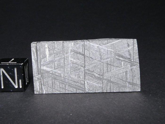 Ongesorteerde ijzeren meteoriet NWA 7335 plessitic, Verzamelen, Mineralen en Fossielen