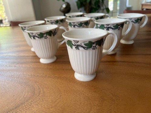 Wegdwood - Service de table (63) - Stratford - Porcelaine, Antiek en Kunst, Antiek | Meubels | Tafels