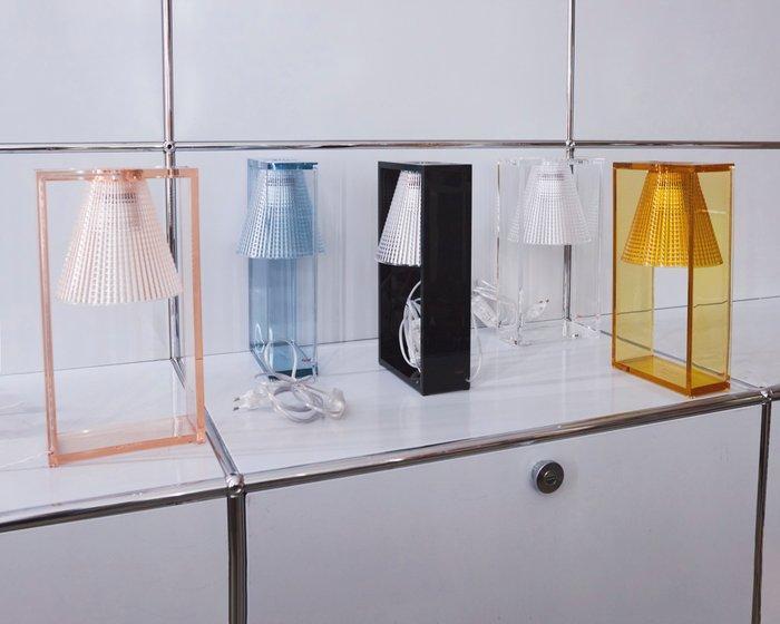 Kartell - Eugeni Quitllet - Lampe de table - Léger-Air -, Antiquités & Art, Antiquités | Meubles | Chaises & Canapés