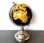 Vintage decoratieve wereldbol met natuurlijke amber mozaïek, Antiek en Kunst