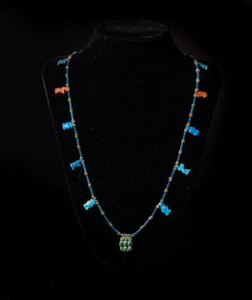 Het oude Egypte, Amarna-ketting met dansende en tambourijn, Verzamelen, Mineralen en Fossielen