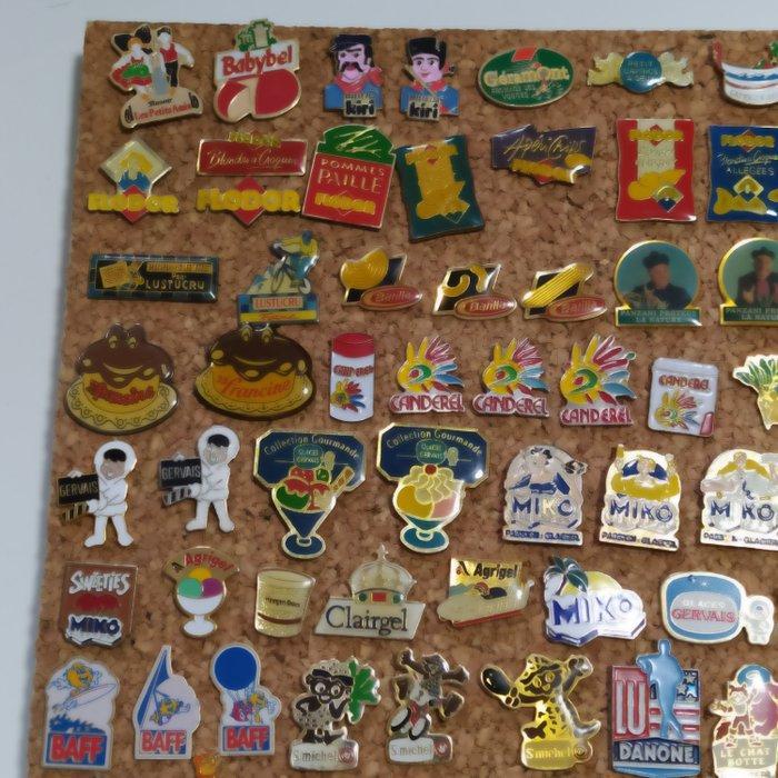 Themacollectie - Lot verzamelaar +600 pins – Retro reclame, Antiquités & Art, Antiquités | Jouets