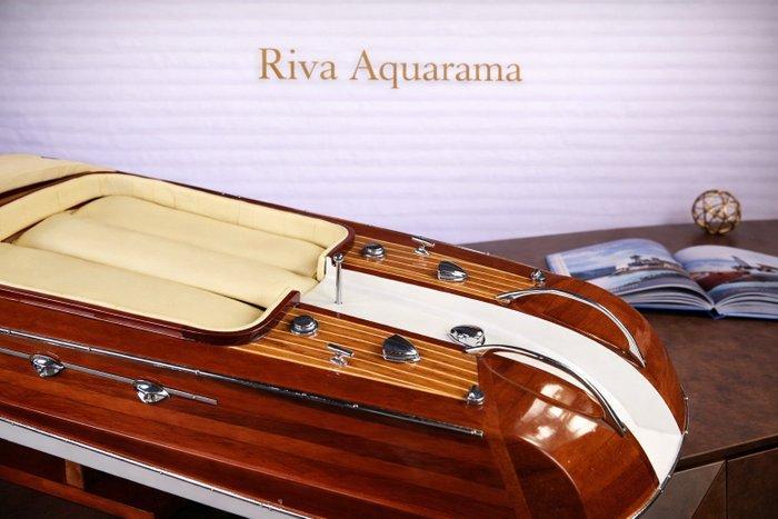 Maquette RIVA aquarama en bois Modélismes (67 cm.) 1:12 -, Hobby en Vrije tijd, Modelauto's | 1:5 tot 1:12