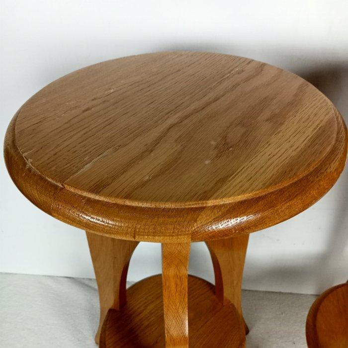 Bijzettafel - Eik - Twee bijzet / plantentafels, Antiek en Kunst, Kunst | Designobjecten