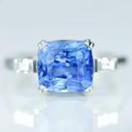 Ring Platina -  6.24 tw. Saffier - Sri Lanka - Diamant