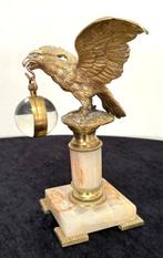 Pendule - Bronzen keizerlijke adelaar staandt op Siena