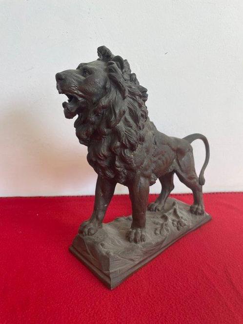 sculptuur, Grande leone ruggente - 31 cm - Zinklegering, Antiek en Kunst, Curiosa en Brocante