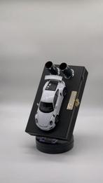 1:24 - Model sportwagen - Porsche 911 GT3 RS with Wooden