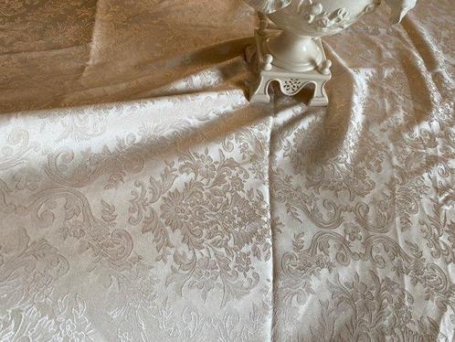 san leucio - kostbare ivoor zijden tafelkleed met medaillons, Antiek en Kunst, Antiek | Tapijten, Tafelkleden en Textiel