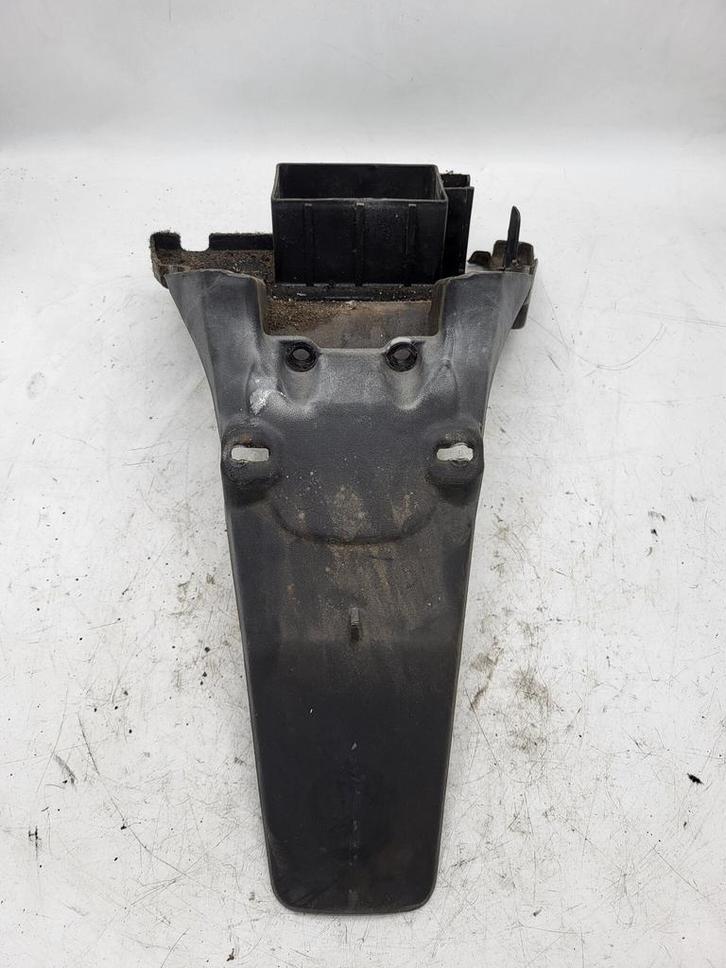 Sym DD50 2007 / Achterspatbord accubak, Vélos & Vélomoteurs, Pièces de cyclomoteur | Scooters, Enlèvement ou Envoi