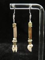 Oud-Egyptisch Oorbellen gemaakt van glas en faience, mummie