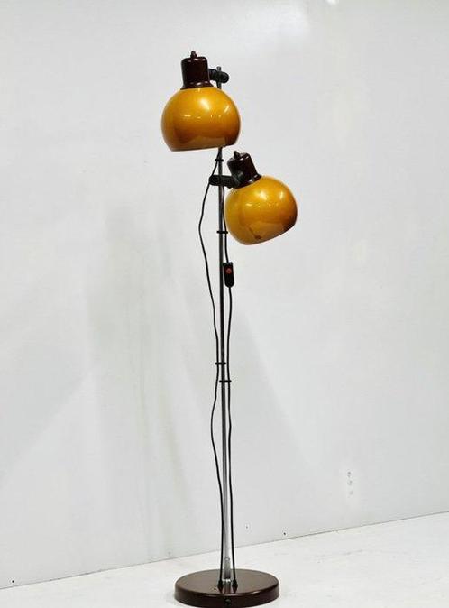 Lampadaire - acrylique - lampe de lère spatiale des années, Antiek en Kunst, Kunst | Designobjecten