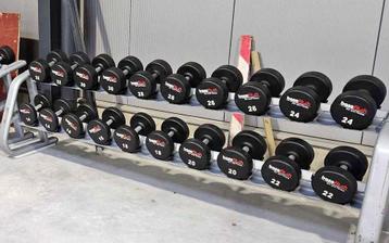 Lot Haltères en Uréthane 2-60 KG beschikbaar voor biedingen