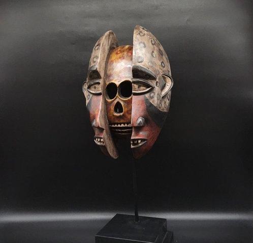 Ongelooflijk masker - Kongo vili - DR Congo (Zonder, Antiek en Kunst, Kunst | Niet-Westerse kunst