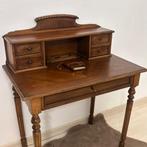 Bureau - Noyer - Élégant Style Louis XVI