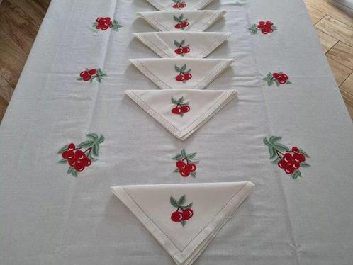 Tovaglia puro lino con ricamo Ciliegie a mano 12 posti -, Antiek en Kunst, Antiek | Meubels | Tafels