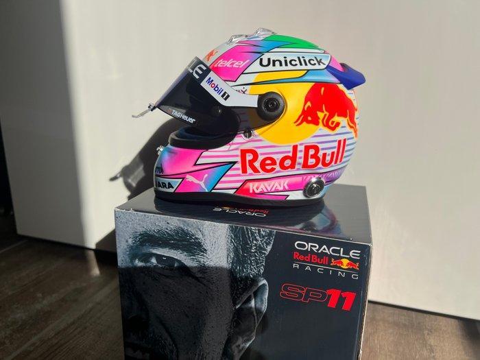 Sergio Perez - 2022 - Schaal 1/2 helm, Verzamelen, Automerken, Motoren en Formule 1