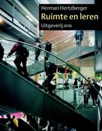 Ruimte en leren 9789064506451, Boeken, Kunst en Cultuur | Architectuur, Zo goed als nieuw, H. Hertzberger, Verzenden