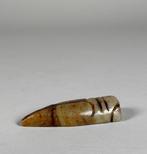 A fine nephrite ornament - jade - China - Qing Dynastie, Antiek en Kunst