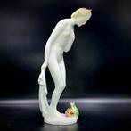 Herend, Hungary - Art Deco - Nude Princess and the King Frog, Antiek en Kunst, Antiek | Glaswerk en Kristal