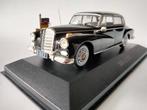 Mercedes Official Collection - 1:43 - Mercedes 300d, Hobby & Loisirs créatifs