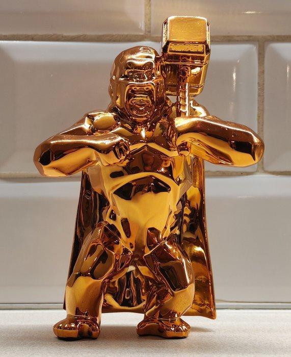Richard Orlinski (1966) - Kong Hammer (Orange Edition), Antiquités & Art, Art | Objets design
