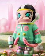 Kenny Wong (1968) - MEGA Collection SpaceG (GUAVA) MOLLY, Antiek en Kunst