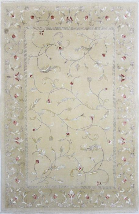 Tapis de designer moderne Nepal Royal en soie - Tapis - 300, Huis en Inrichting, Stoffering | Tapijten en Vloerkleden