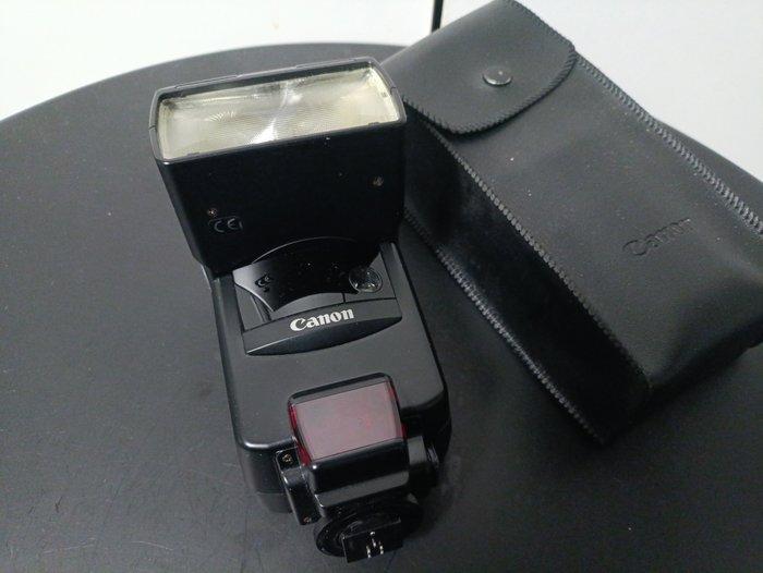 Canon EOS 1000, 1000f, 500 mit Objekiven und Blitzgerät, Audio, Tv en Foto, Fotocamera's Analoog