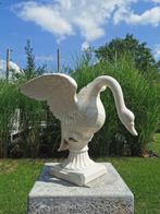 Beeldje - A standing swan - IJzer