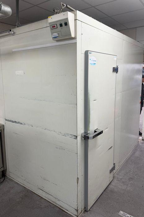 Koelcel, Koelkamer B256 x D200 x H217cm met motor en, Electroménager, Réfrigérateurs & Frigos