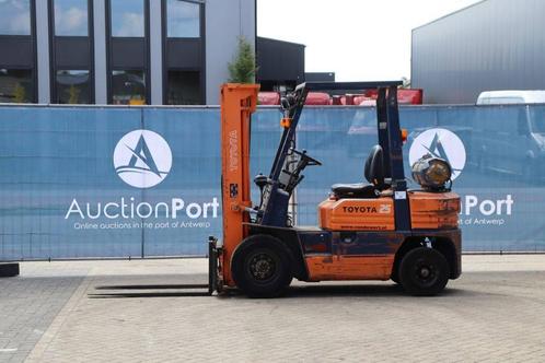 Veiling: Heftruck Toyota 42-5FG25 LPG 2500kg 4.0m 1988, Zakelijke goederen, Machines en Bouw | Heftrucks en Intern transport, Ophalen