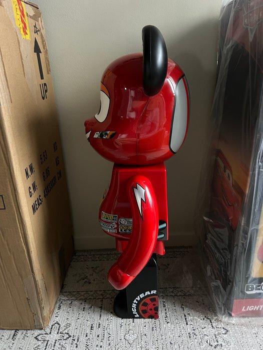 Disney Pixar x Medicom Toy - BE@RBRICK 1000% Cars Lightning, Antiquités & Art, Art | Peinture | Moderne