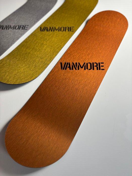 Rob VanMore - VANMORE Skate to Win!, Antiek en Kunst, Kunst | Designobjecten