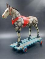 Individually Crafted - Speelgoed winkel Pull-Along Horse Toy, Antiek en Kunst, Antiek | Speelgoed
