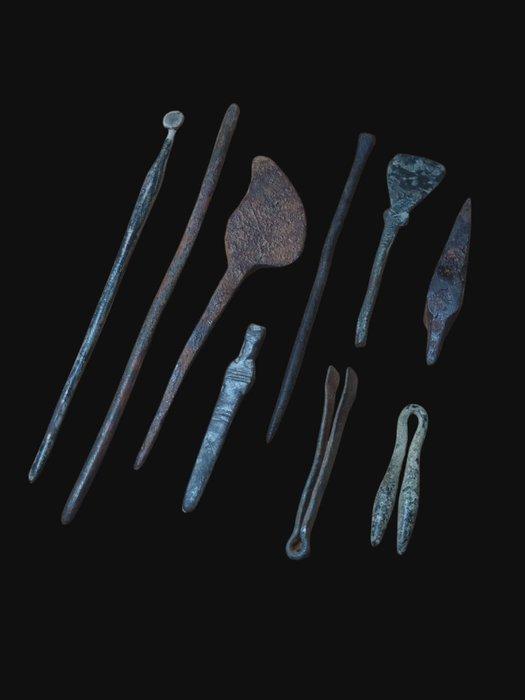 Oud-Romeins Brons, Stunning & Rare 9 Pieces Set Medisch, Antiek en Kunst, Antiek | Overige Antiek