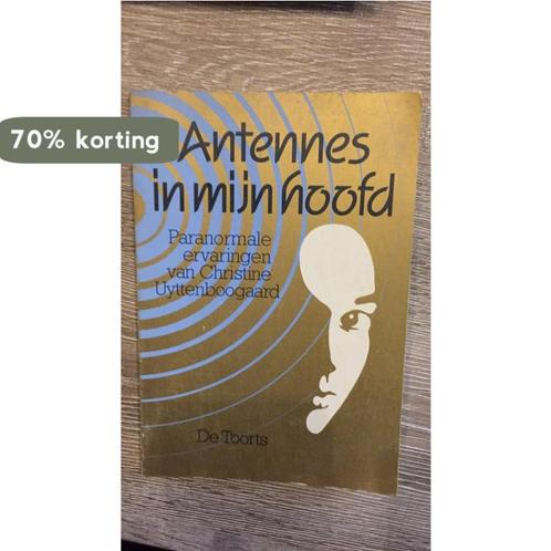 Antennes in mijn hoofd 9789060204214 Uyttenbogaard, Boeken, Overige Boeken, Gelezen, Verzenden