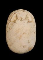Oude Egypte, Middenrijk Speksteen Scarab met scrollpatroon, Antiek en Kunst