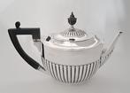 Henry Williamson Ltd. - Theepot - date 1916 - .925 zilver