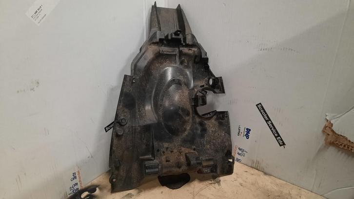 Honda Vision / 2016 / Onderkuip achterspatbord / Zwart, Fietsen en Brommers, Brommeronderdelen | Scooters, Kap, Overige merken