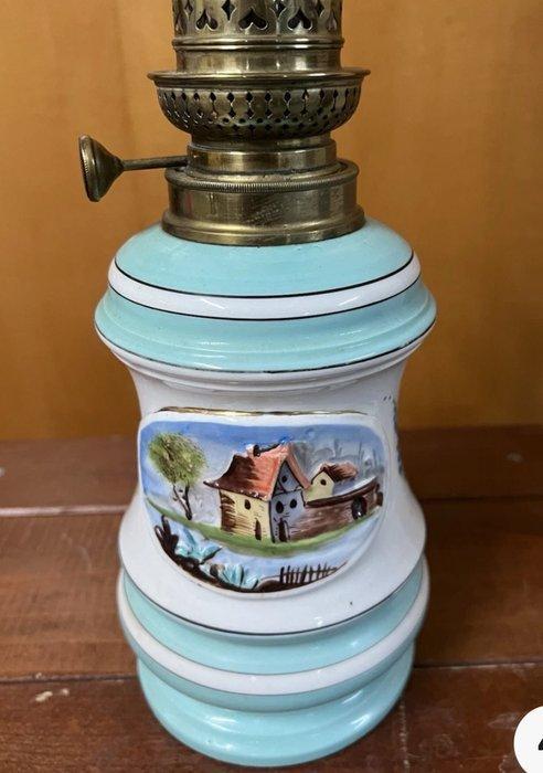 Hugo Schneider - Petroleumlamp - Porselein - tafellamp, Antiek en Kunst, Curiosa en Brocante