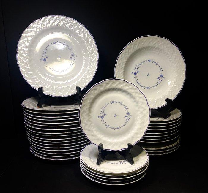 Bernardaud & Co. Limoges - Eetservies - « Hortense » décor, Antiek en Kunst, Antiek | Meubels | Tafels