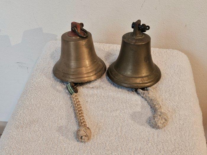Scheepsbel (2) - Legering koper / brons - Twee kleine, Antiek en Kunst, Curiosa en Brocante