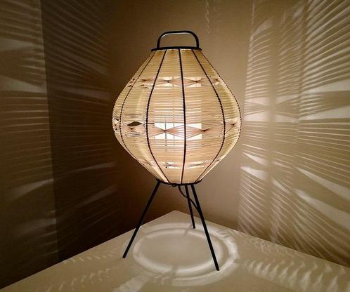 Tafellamp - Metaal, Plastic - Vintage ontwerp jaren 50, Antiek en Kunst, Kunst | Designobjecten