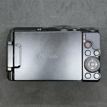 Nikon COOLPIX S9900 Digitale camera beschikbaar voor biedingen