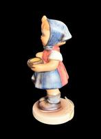 Goebel - Beeldje - Jungbauerin From Me To You - TMK7 -