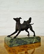 sculptuur, Monkey Jockey - Windhond race met kapucijnaap, Antiek en Kunst
